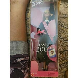 Barbie Class of 2002